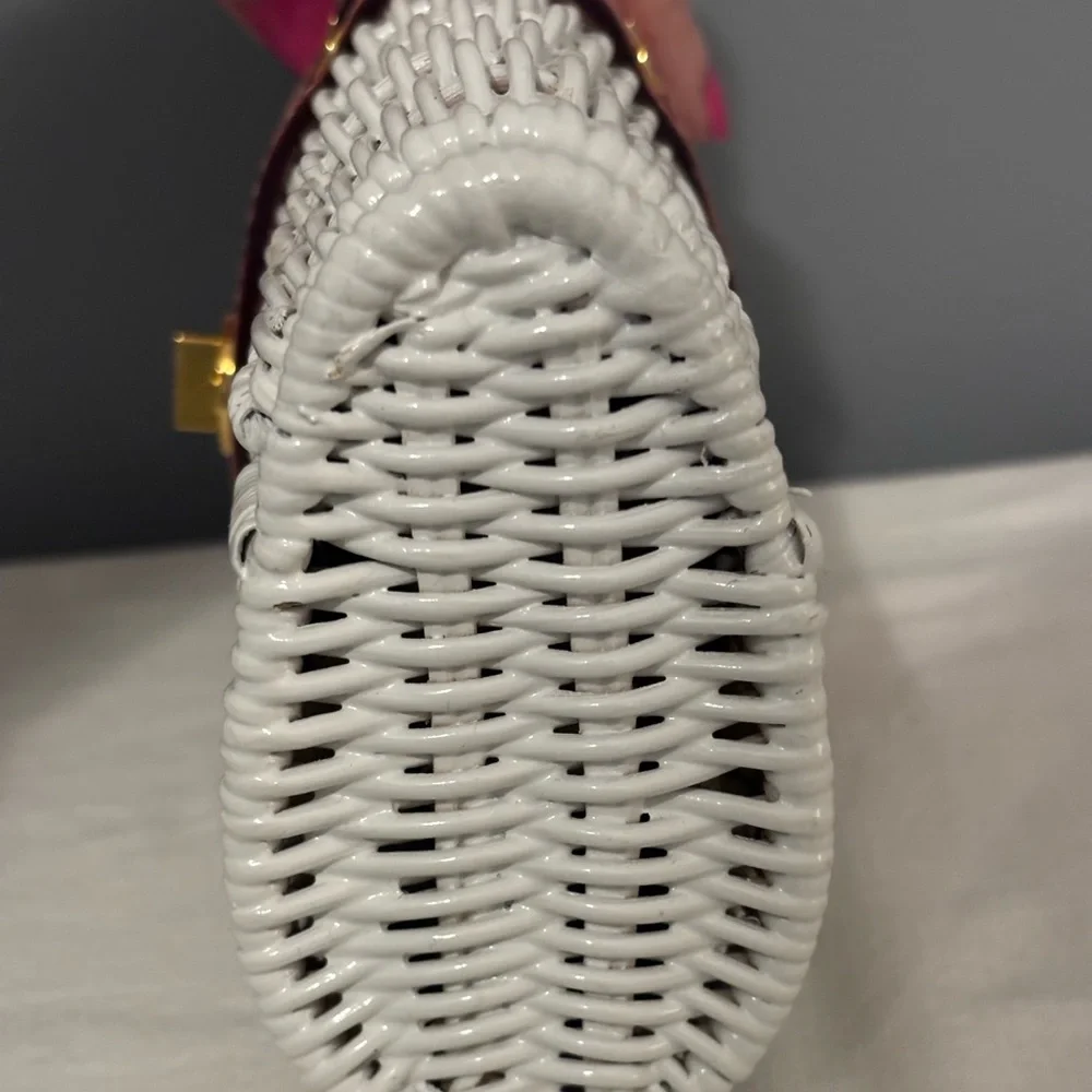 Kate Spade White Wicker Clutch with Gold Hardware - Picture 3 of 9